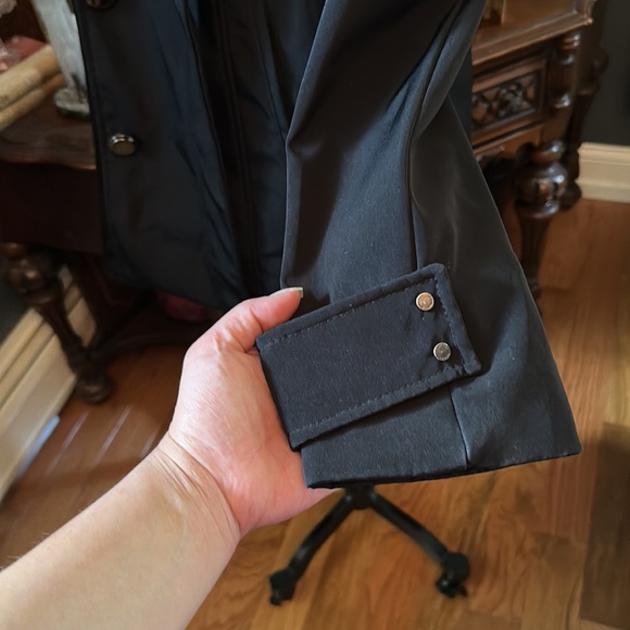 Jacket - Picture 3 of 7